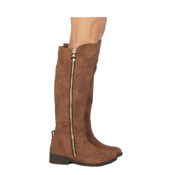 Qupid Cognac Boots - Picture 2 of 3